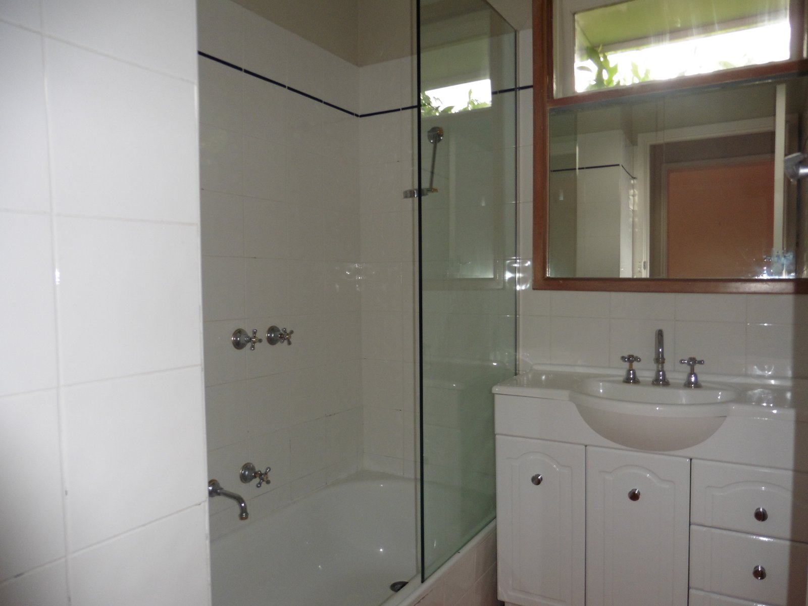 Gallery: 6/80 Warrigal Road