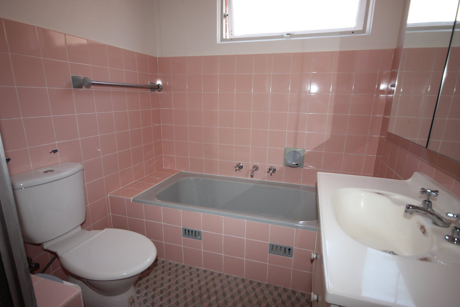 6/81 Alfred Street RAMSGATE BEACH 7