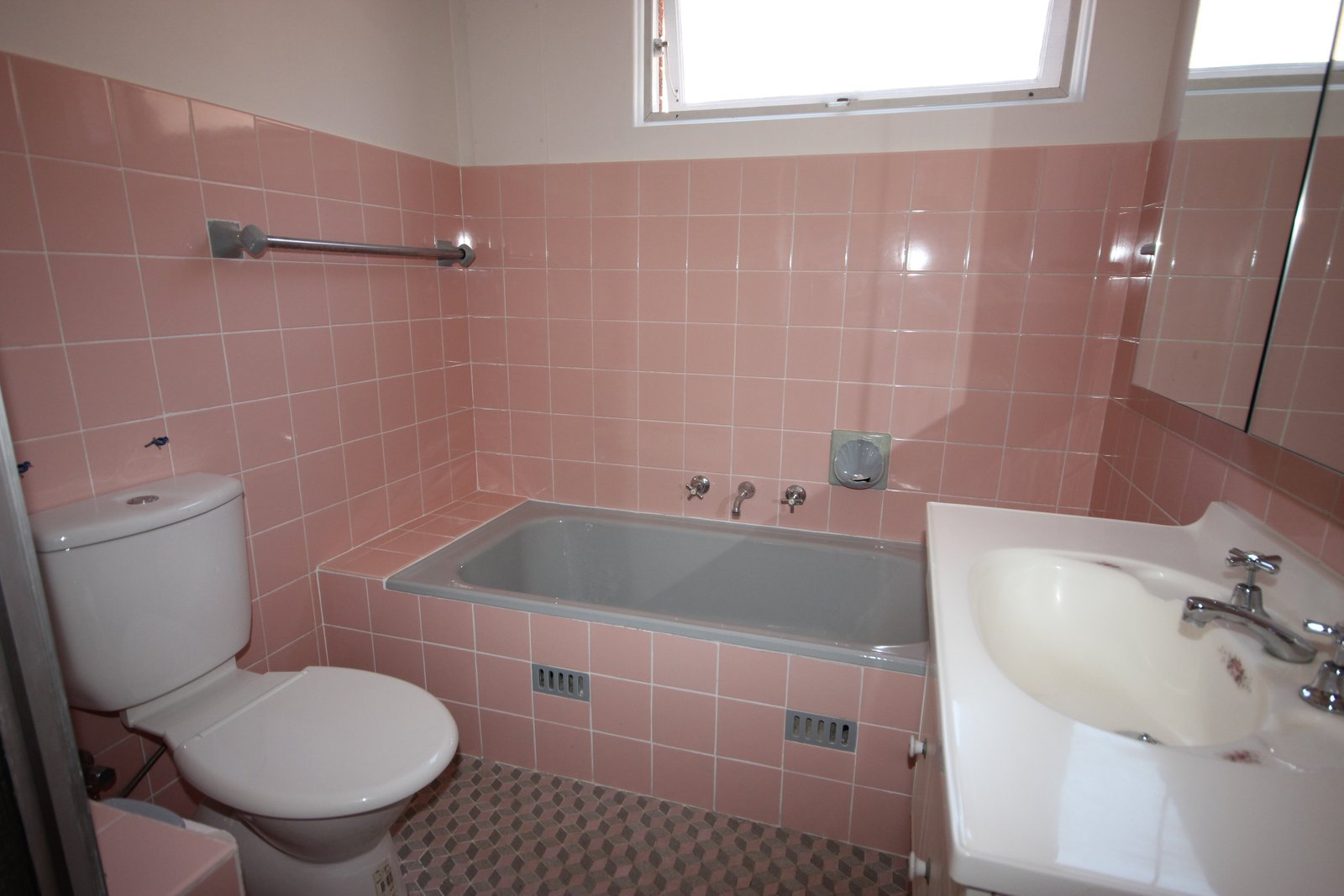 6/81 Alfred Street RAMSGATE BEACH 8