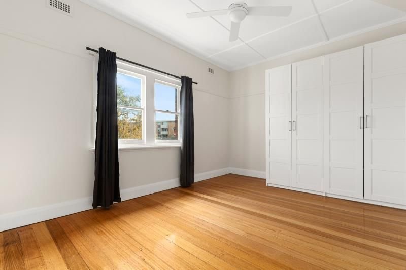 Gallery: 6/81 Barkly Street