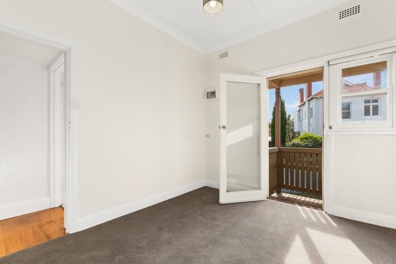 Gallery: 6/81 Barkly Street
