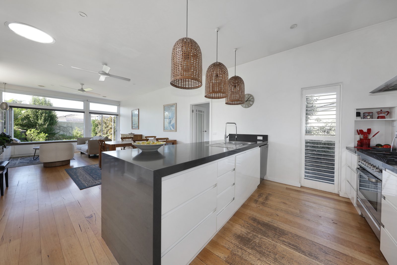 Gallery: 681 Hawthorn Road