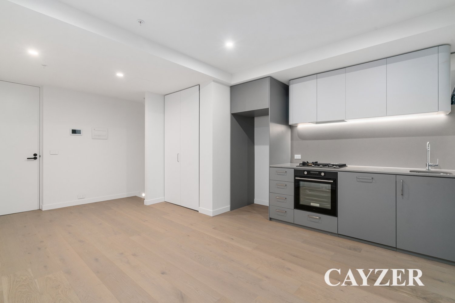 Gallery: 6/81 Palmerston Crescent