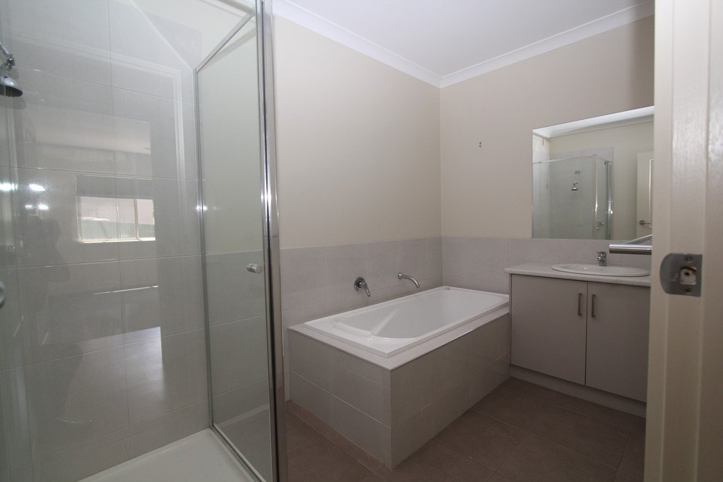 6/816 Bond Street MOUNT PLEASANT 5