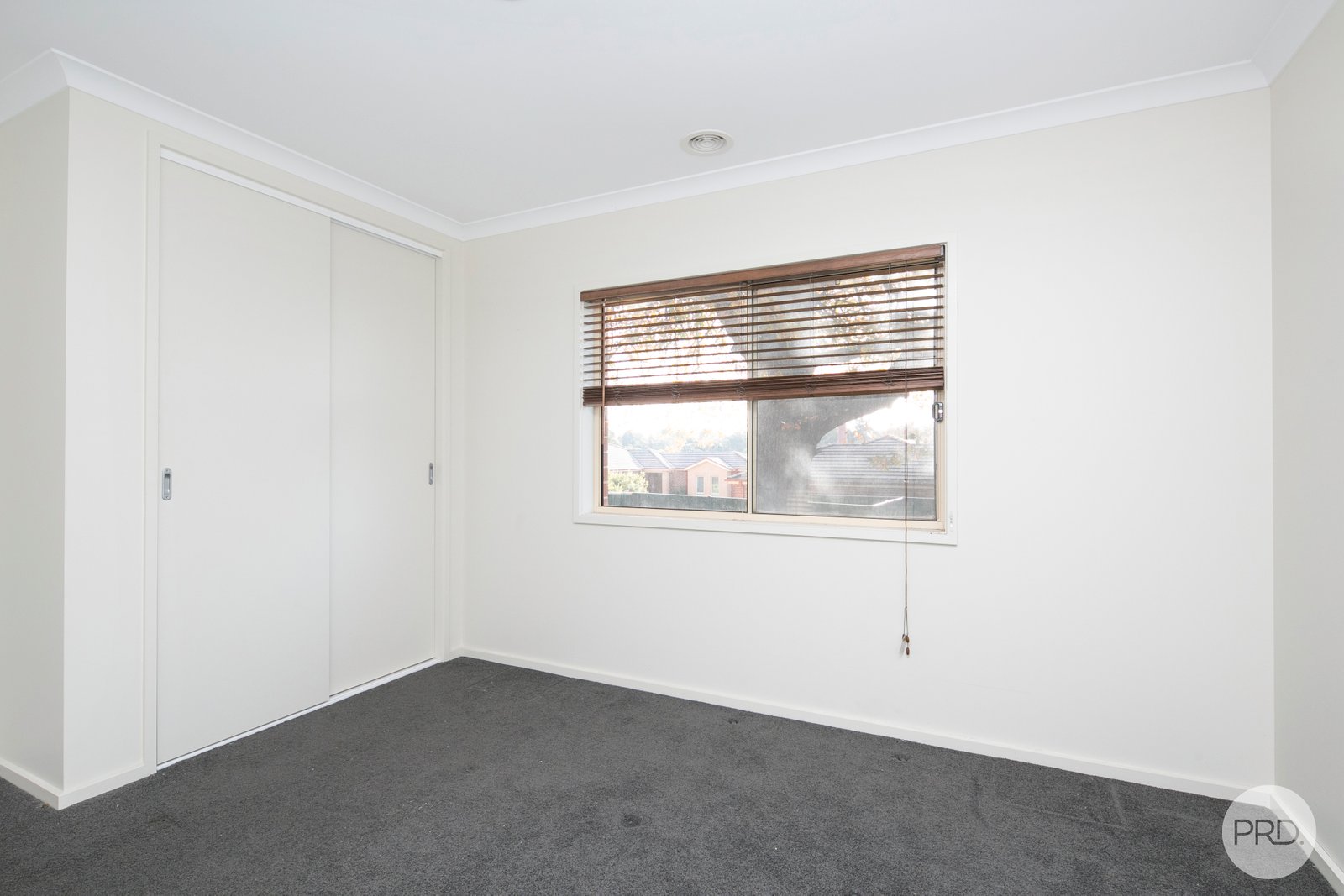 6/816 Bond Street MOUNT PLEASANT 9