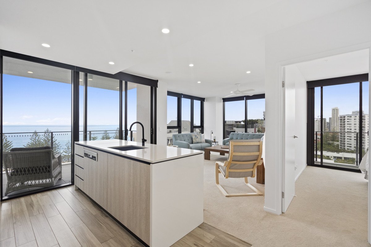 68/1969-1971 Gold Coast Highway Burleigh Heads 2