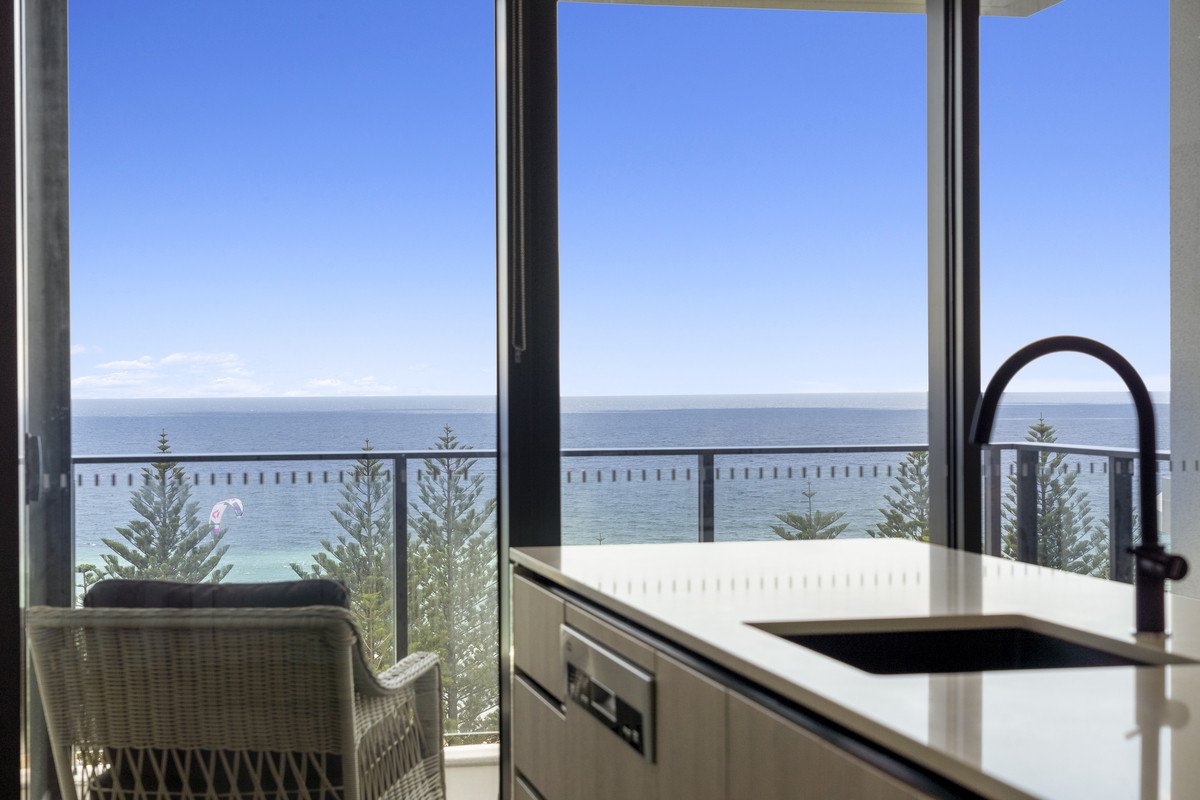 68/1969-1971 Gold Coast Highway Burleigh Heads 5