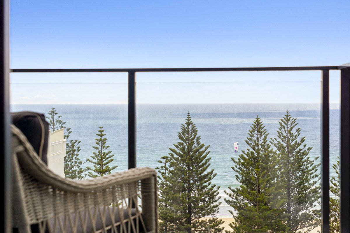 68/1969-1971 Gold Coast Highway Burleigh Heads 7