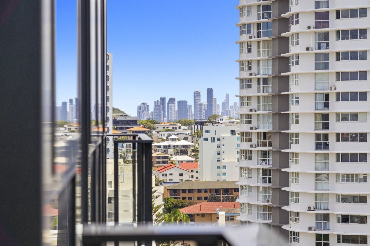 68/1969-1971 Gold Coast Highway Burleigh Heads 8