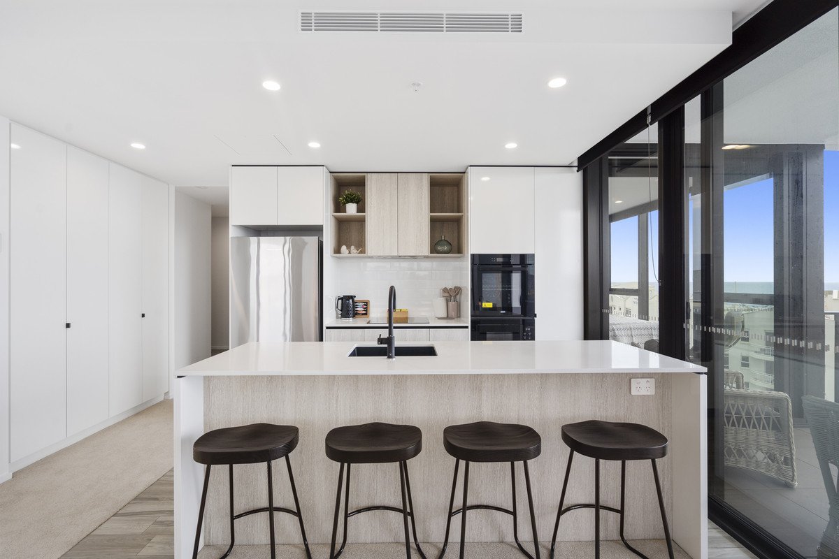 68/1969-1971 Gold Coast Highway Burleigh Heads 17