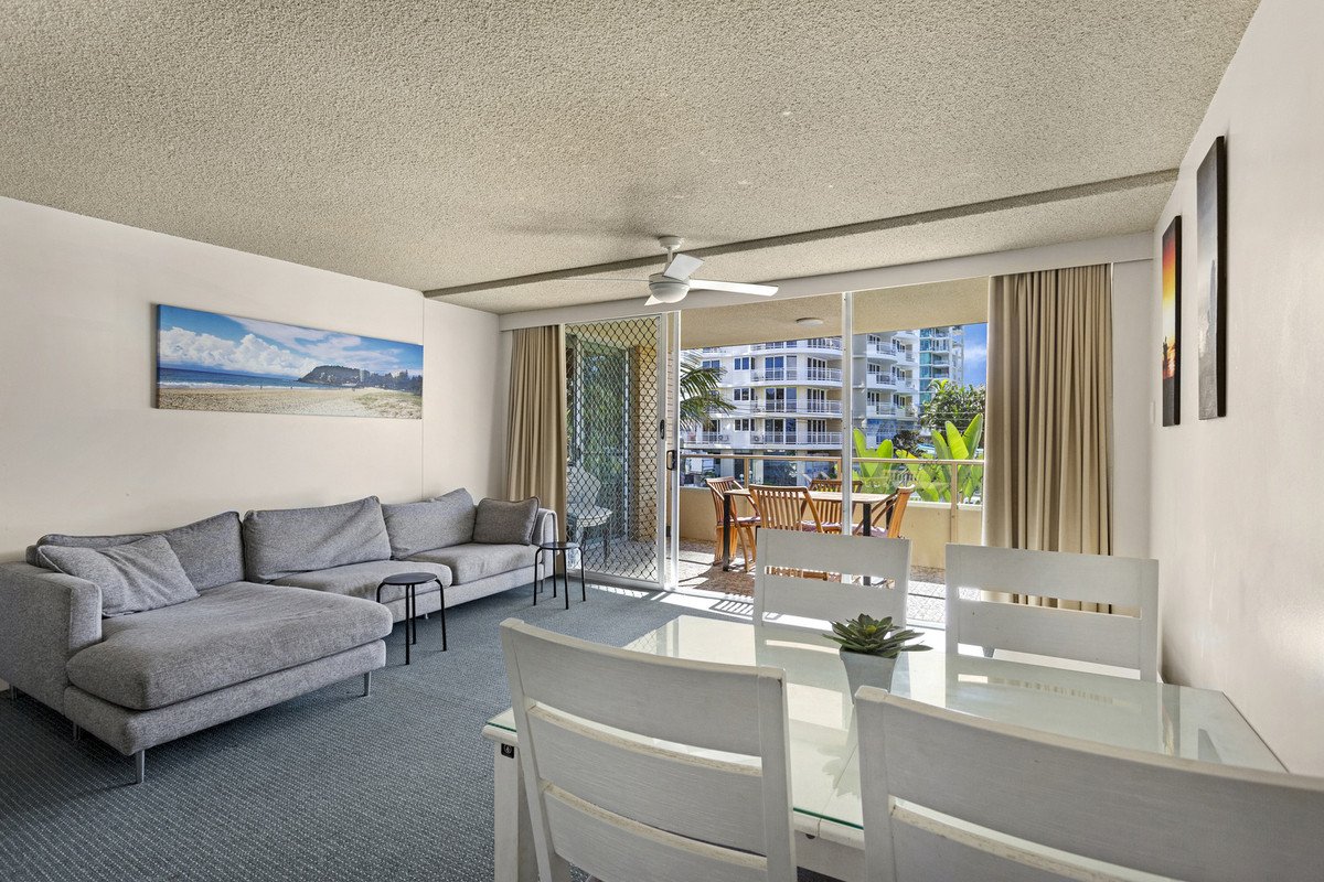 6/82 The Esplanade Burleigh Heads 5