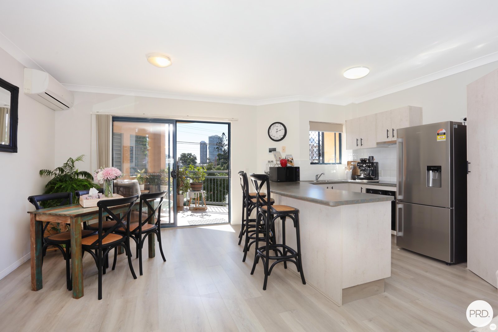 6/83 Brighton Street BIGGERA WATERS 4