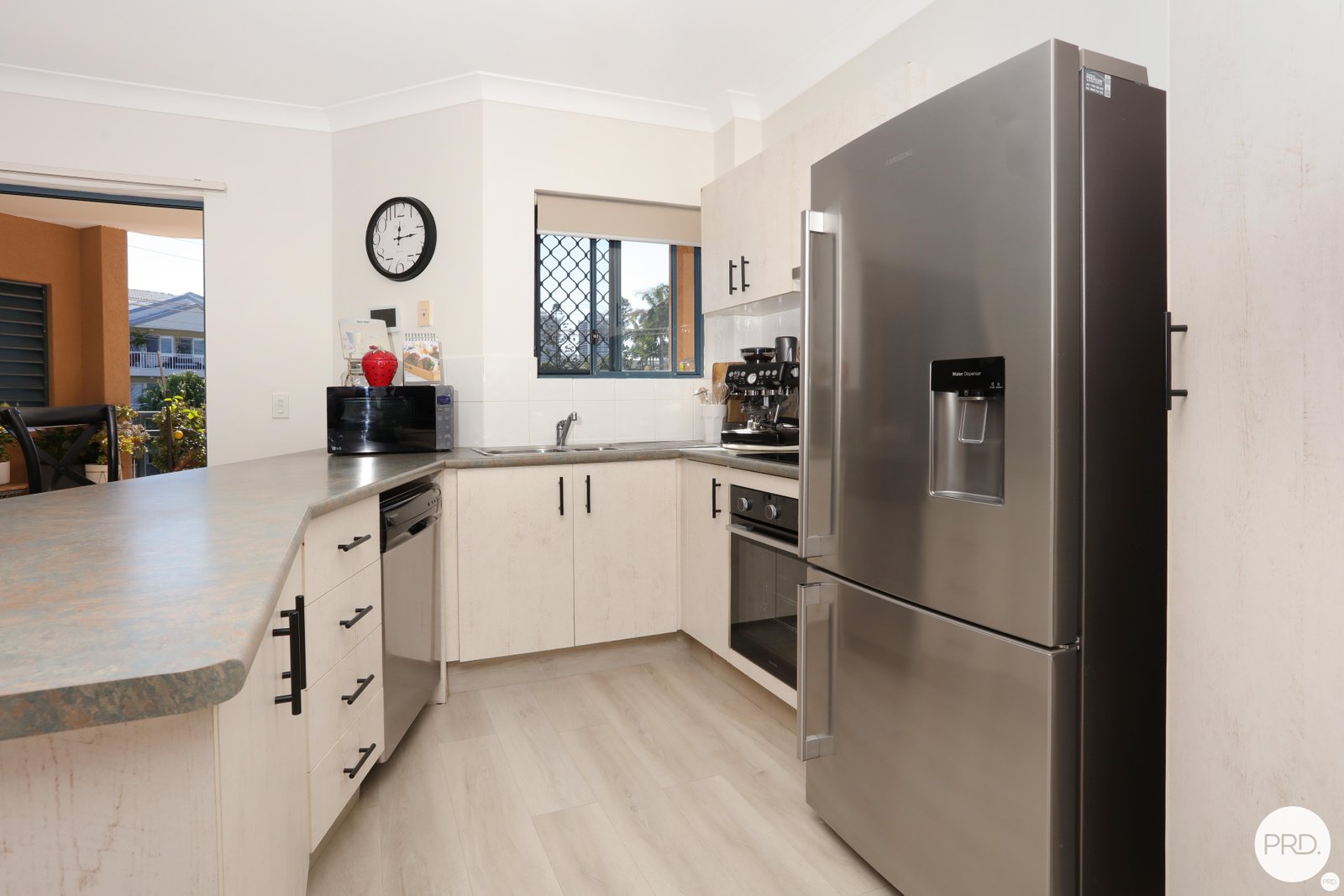 6/83 Brighton Street BIGGERA WATERS 5
