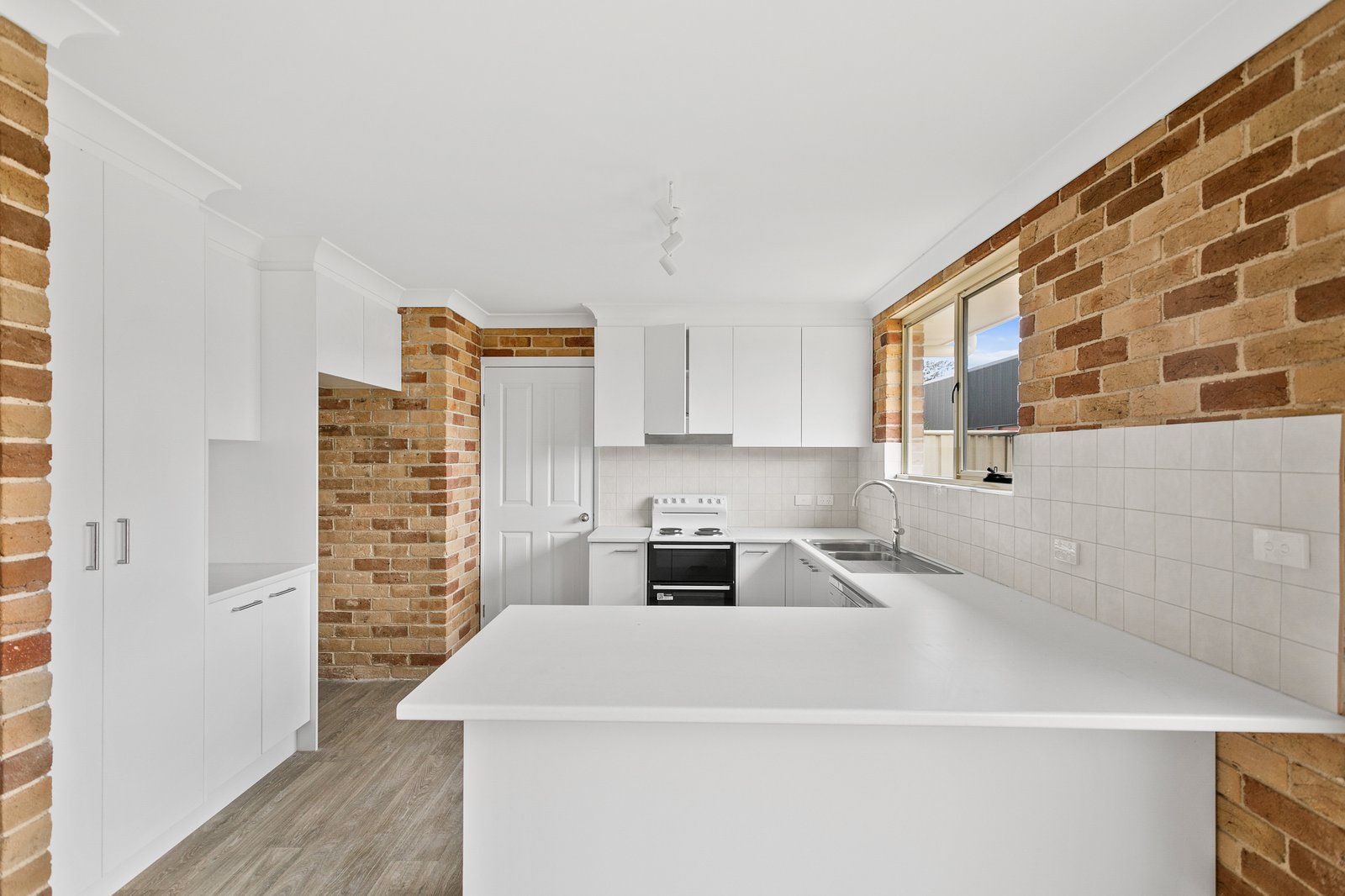 6/84 Marshall Street DAPTO 3