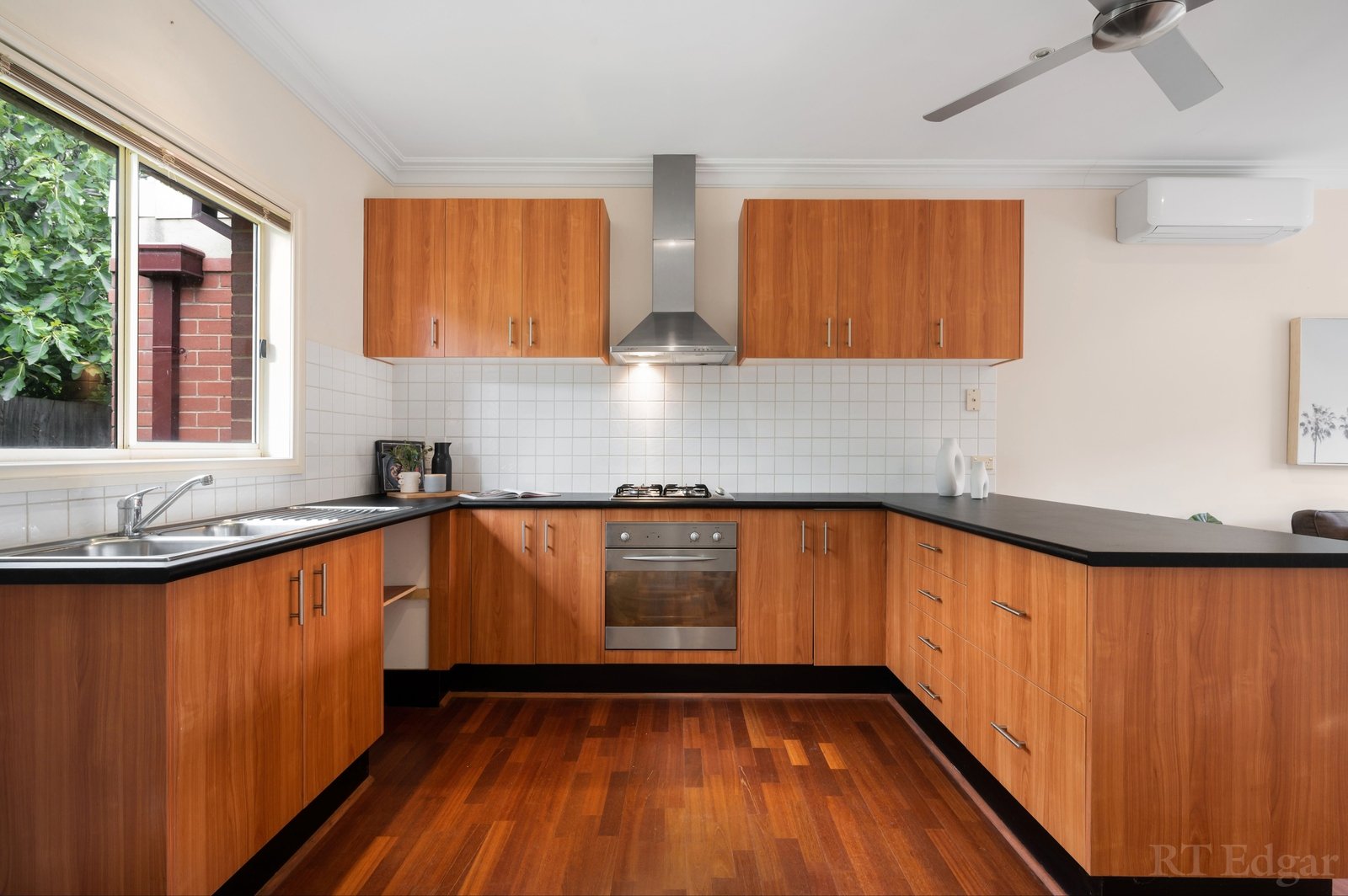 Real Estate and Property in 6/84 Pine Street, Reservoir, VIC