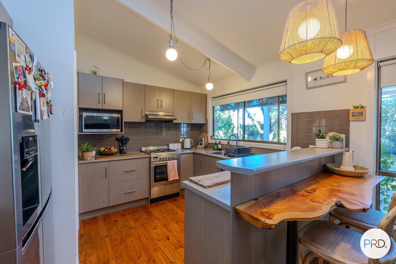 687 Cureton Avenue NICHOLS POINT 9