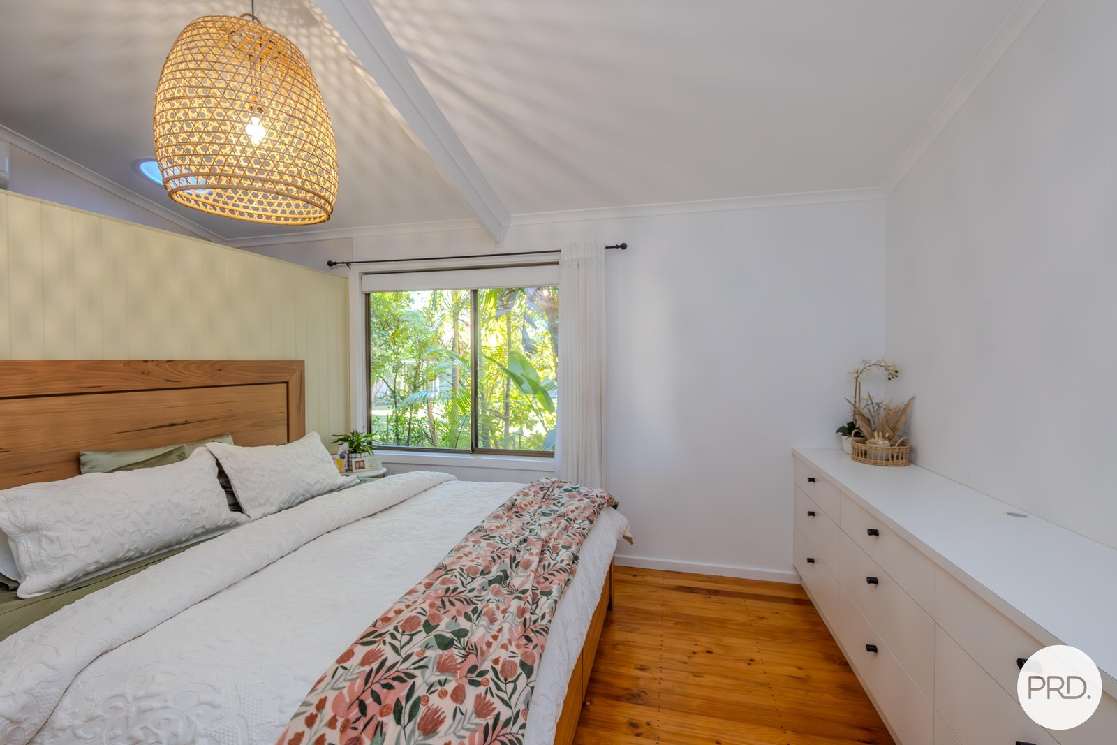 687 Cureton Avenue NICHOLS POINT 13