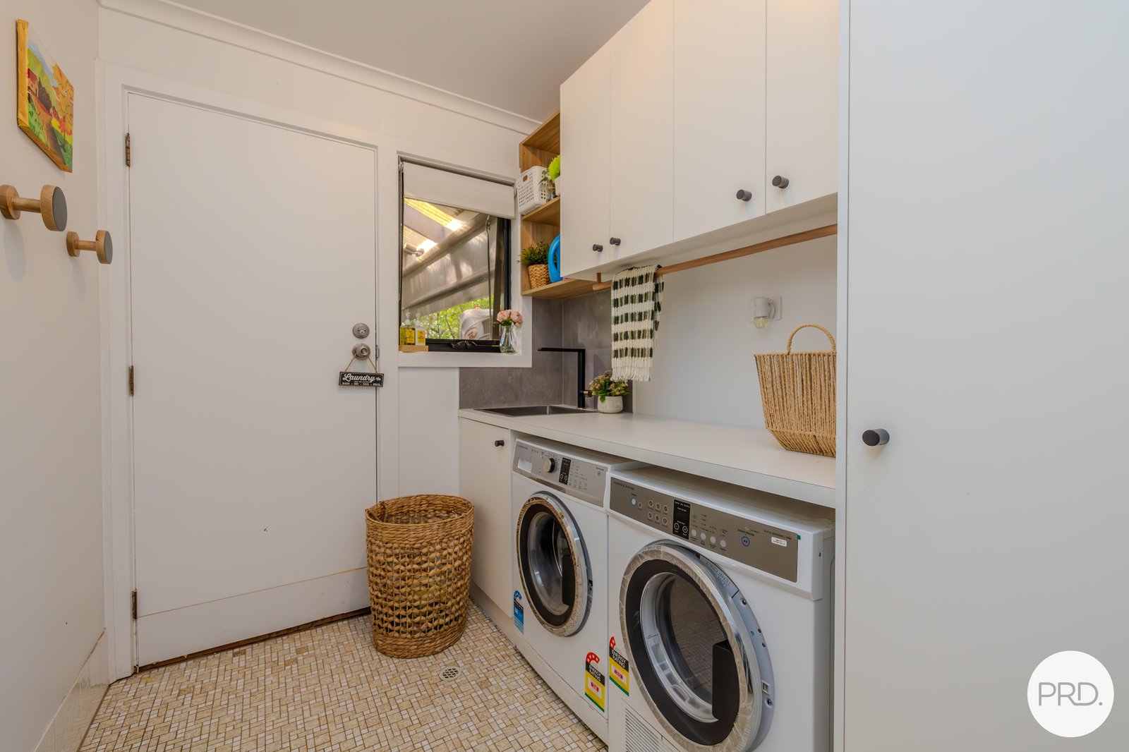 687 Cureton Avenue NICHOLS POINT 21