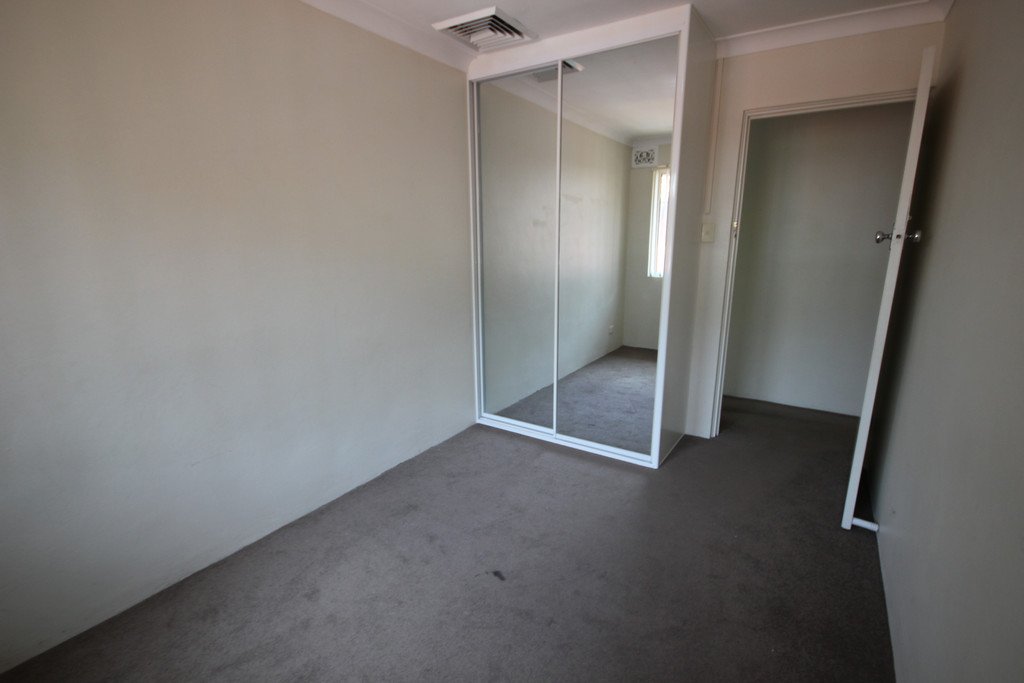 6/87 Newington Road MARRICKVILLE 6