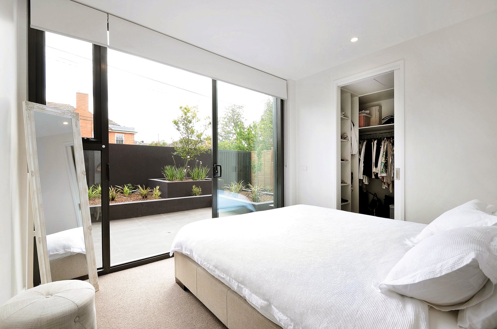 Gallery: 687 Toorak Road