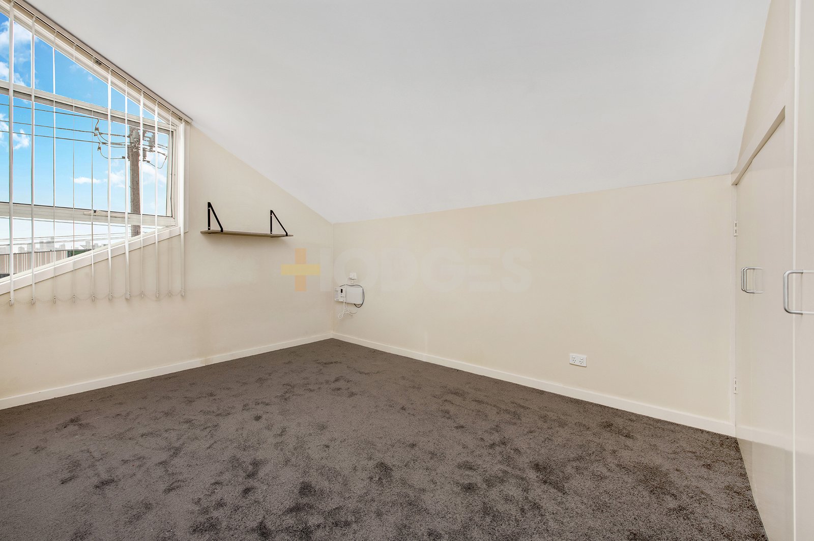 Gallery: 6/88 Albert Street