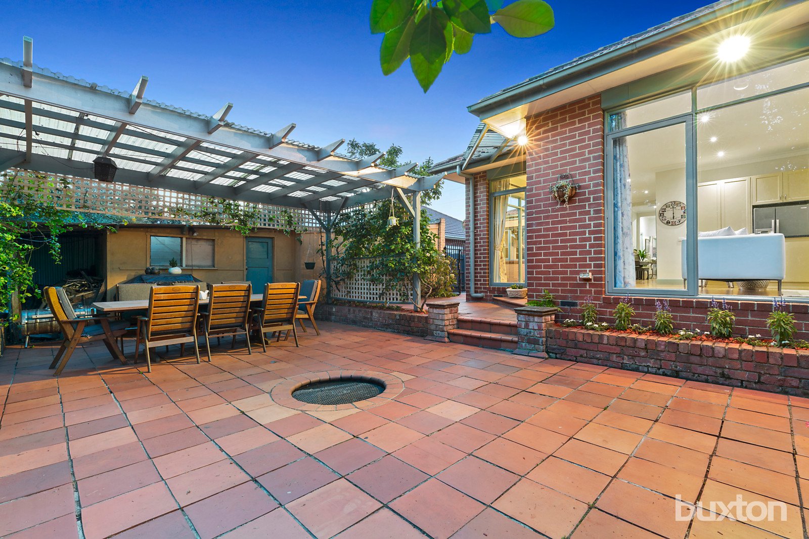 Gallery: 688 North Road