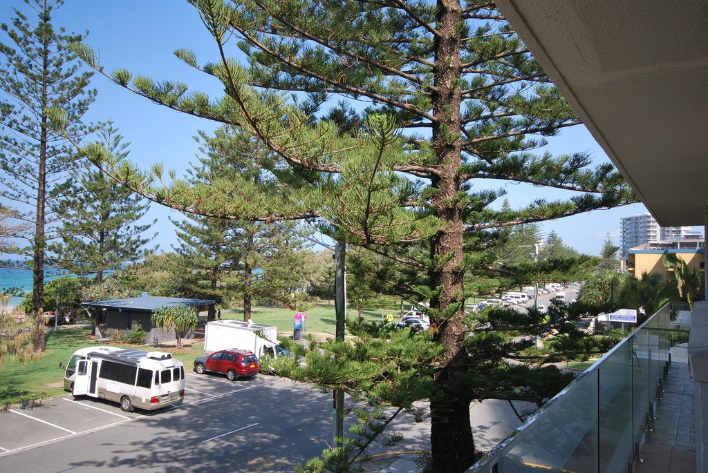 6/88 The Esplanade BURLEIGH HEADS 3