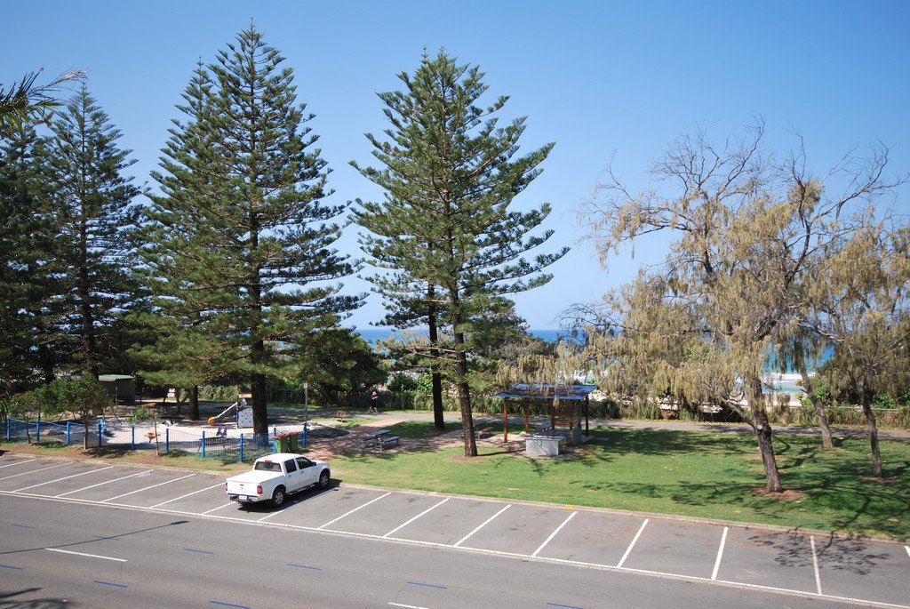 6/88 The Esplanade BURLEIGH HEADS 4