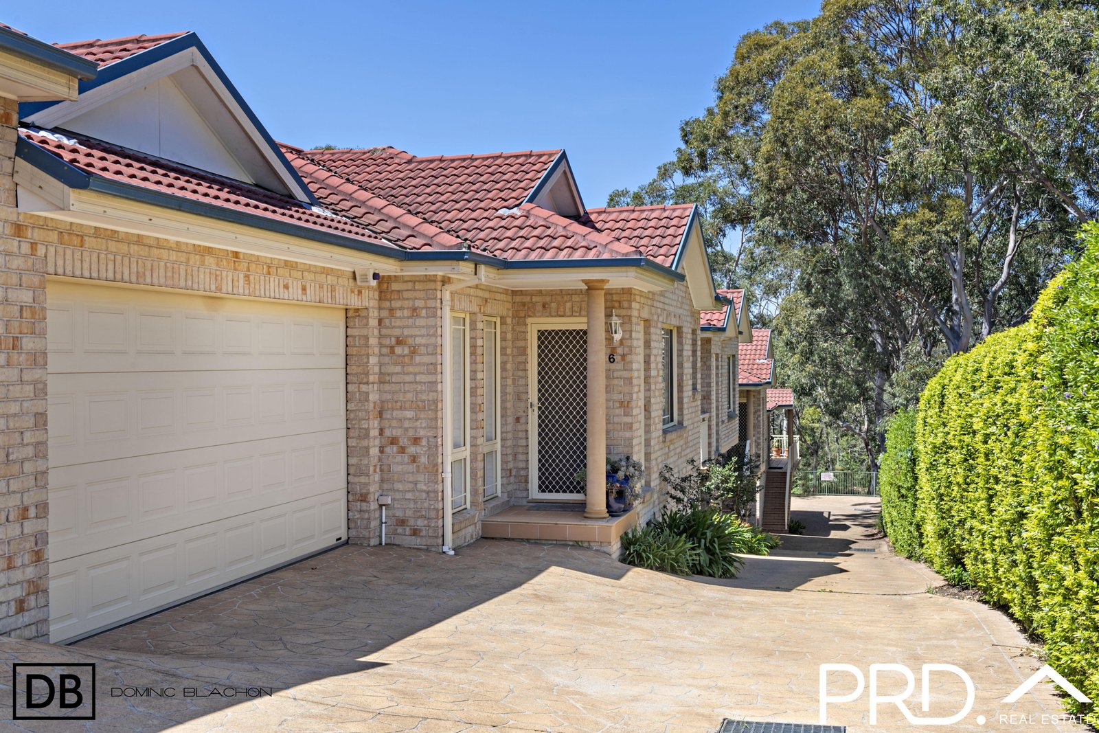 6/883 Henry Lawson Drive PICNIC POINT 1