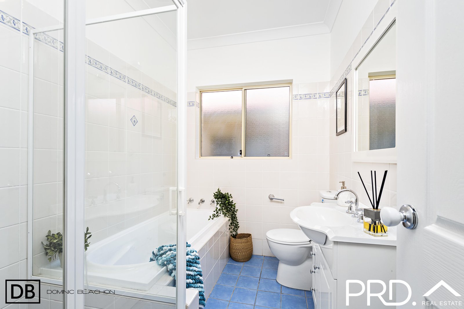 6/883 Henry Lawson Drive PICNIC POINT 7