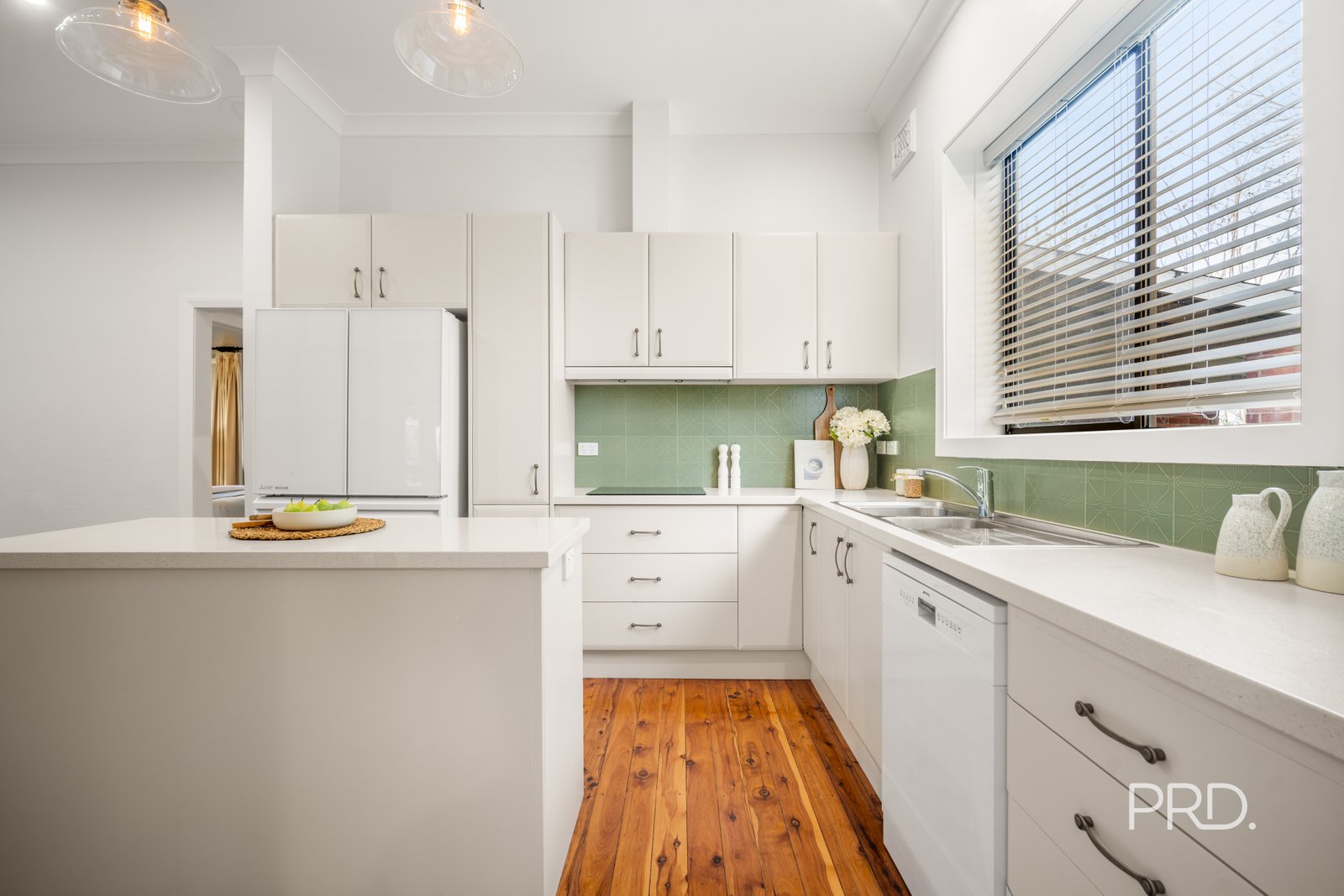 689 Pemberton Street ALBURY 6
