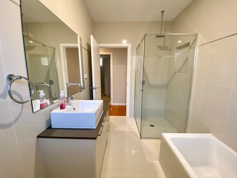 68a Saratoga Avenue CORLETTE 8