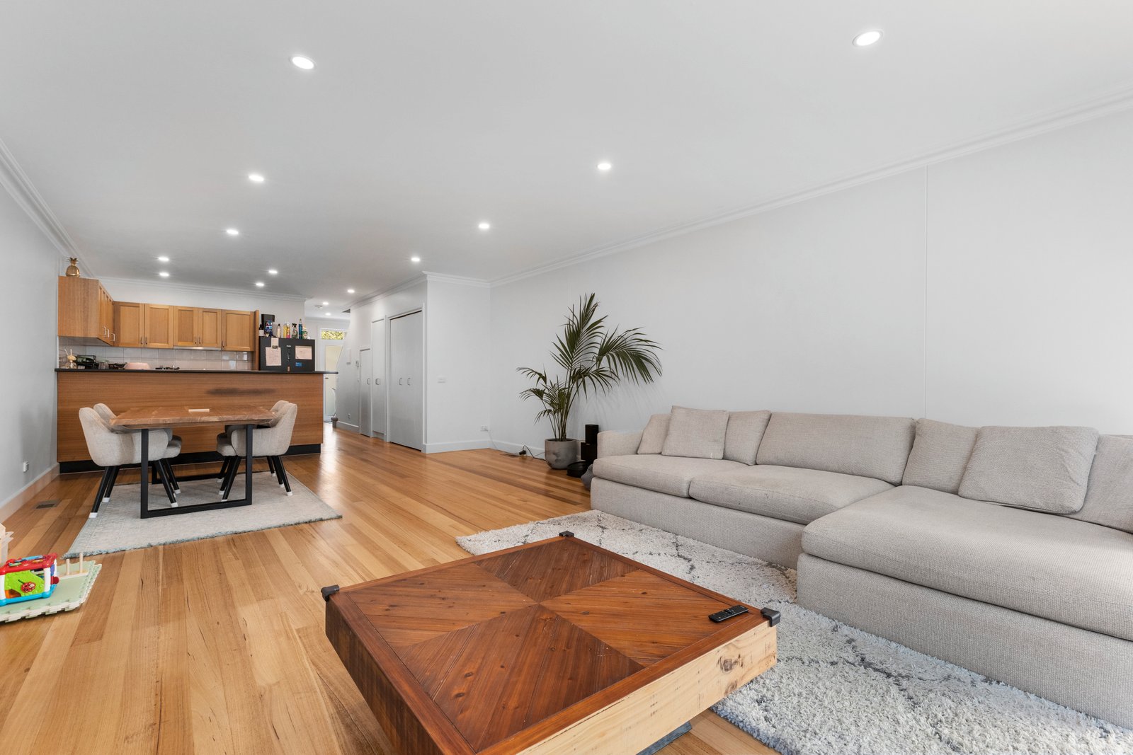 Gallery: 68C Patterson Street