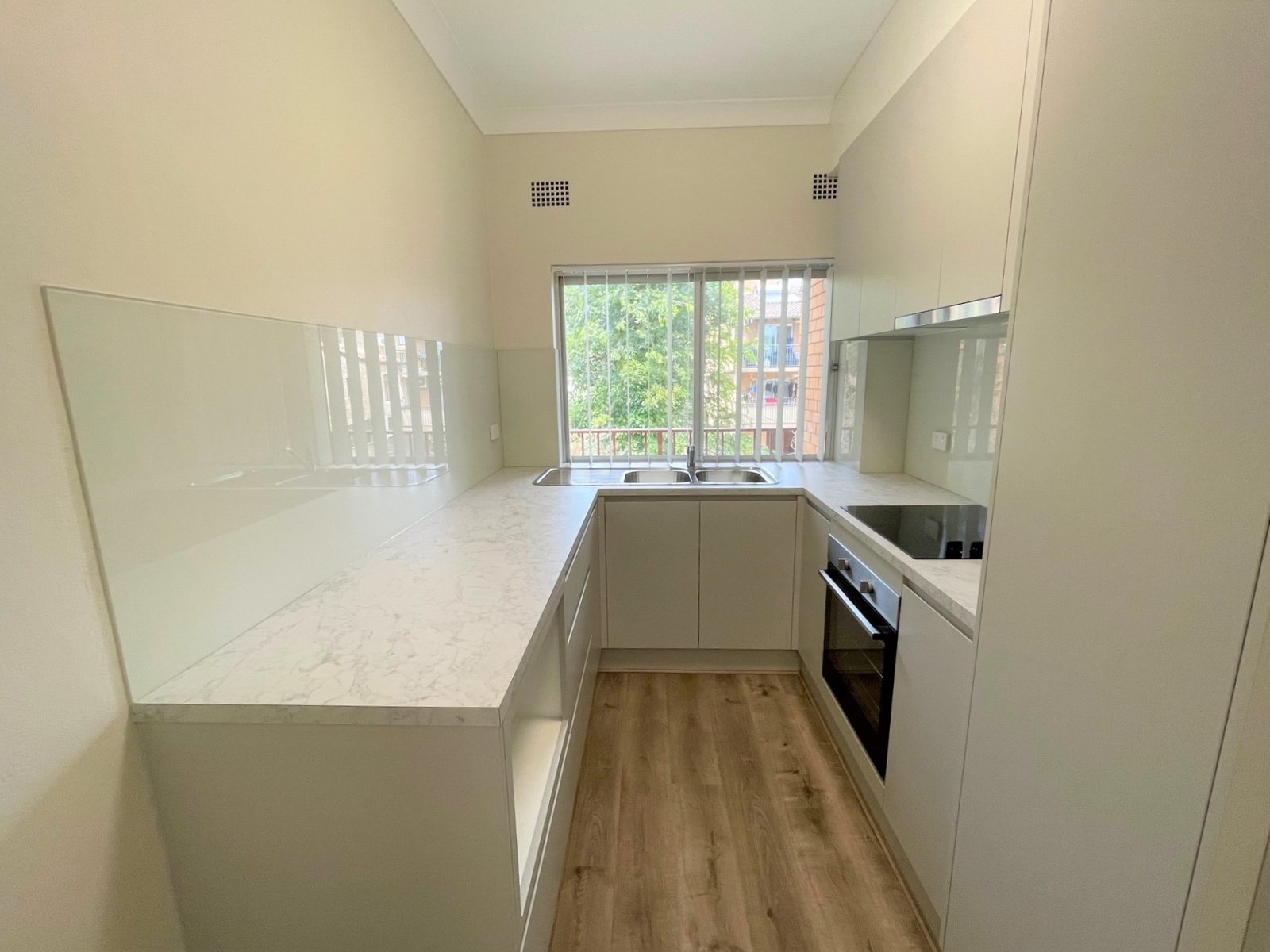 6/9-11 Argyle Street CARLTON 3