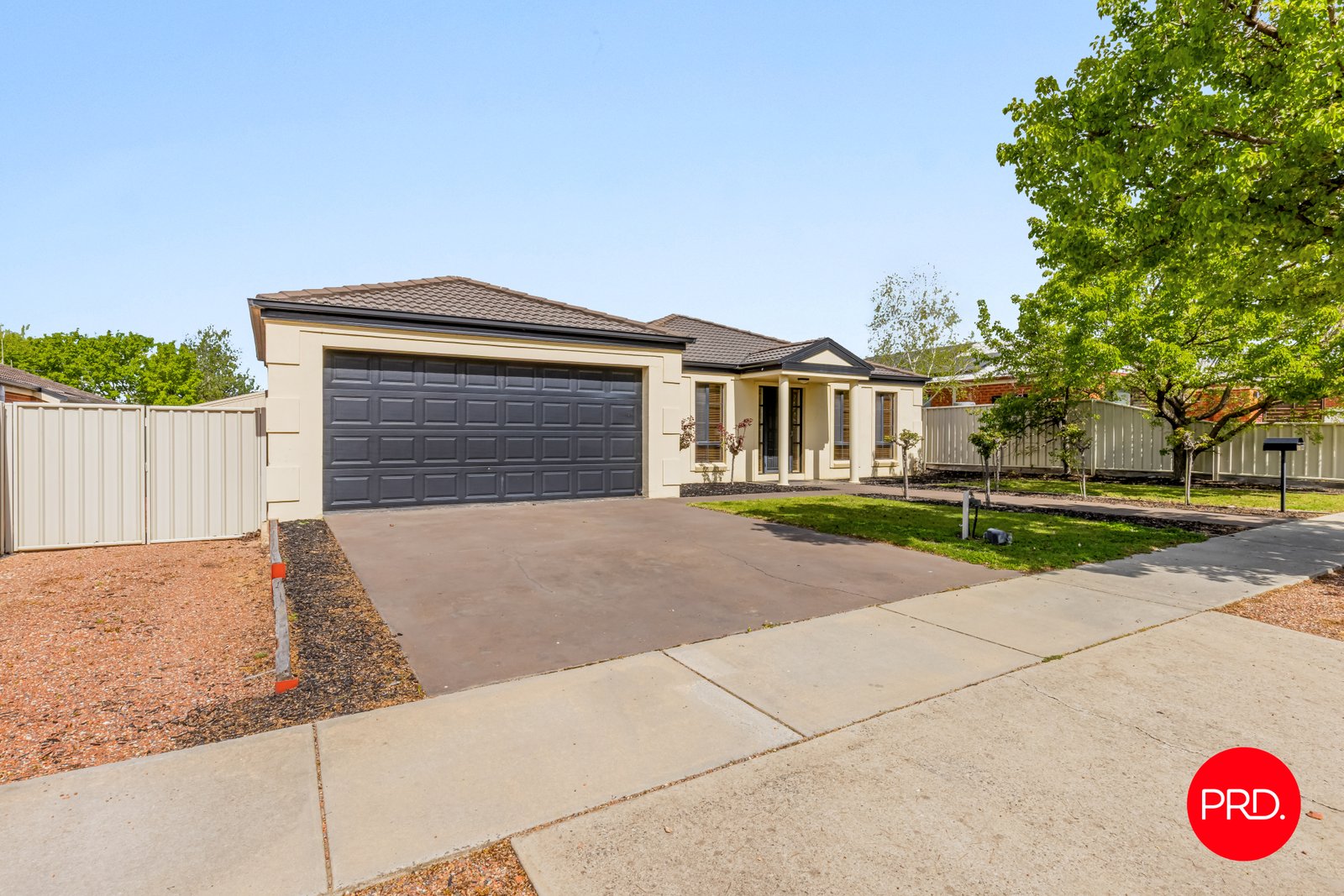69 Arthurs Cresent  STRATHFIELDSAYE 2