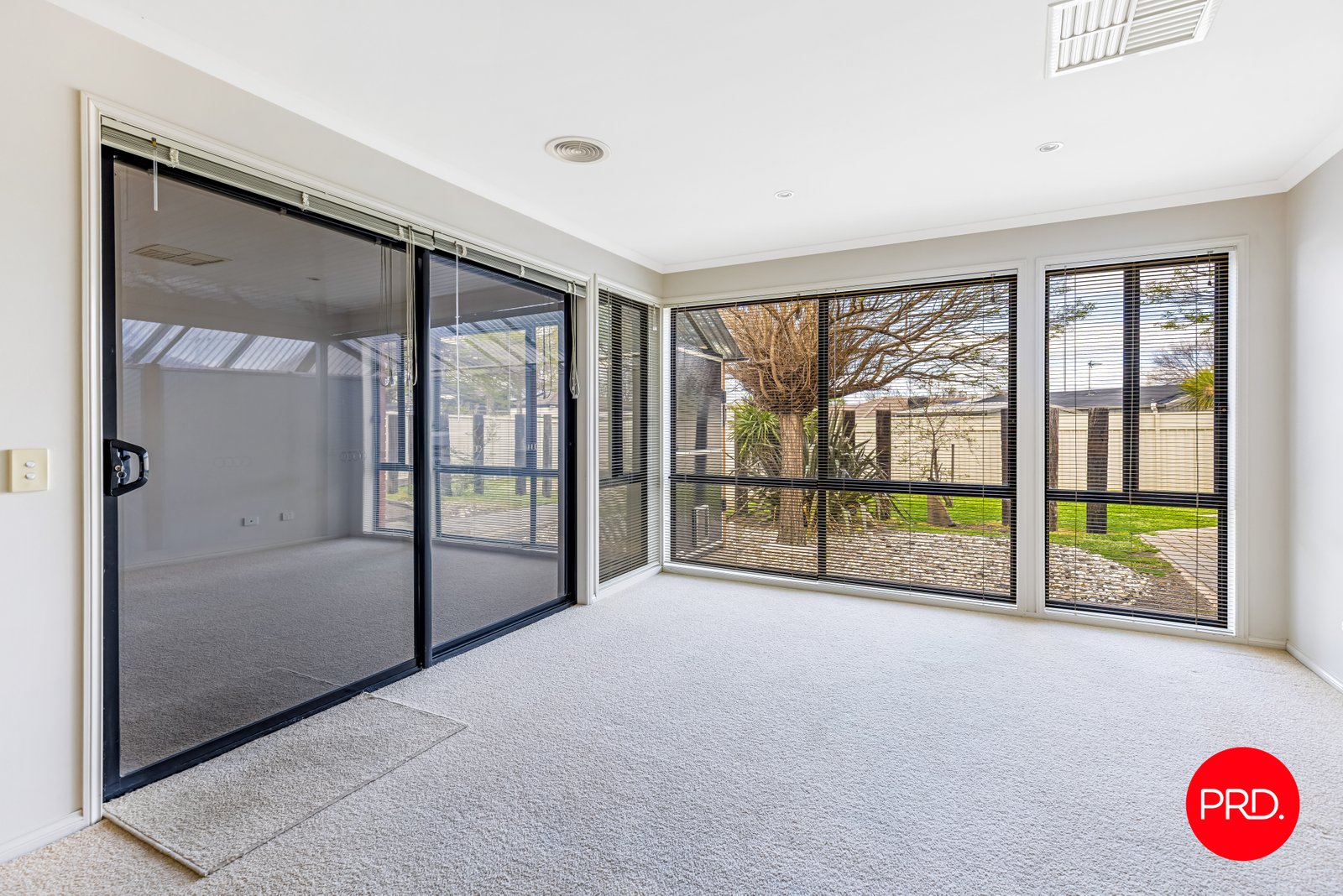 69 Arthurs Cresent  STRATHFIELDSAYE 5