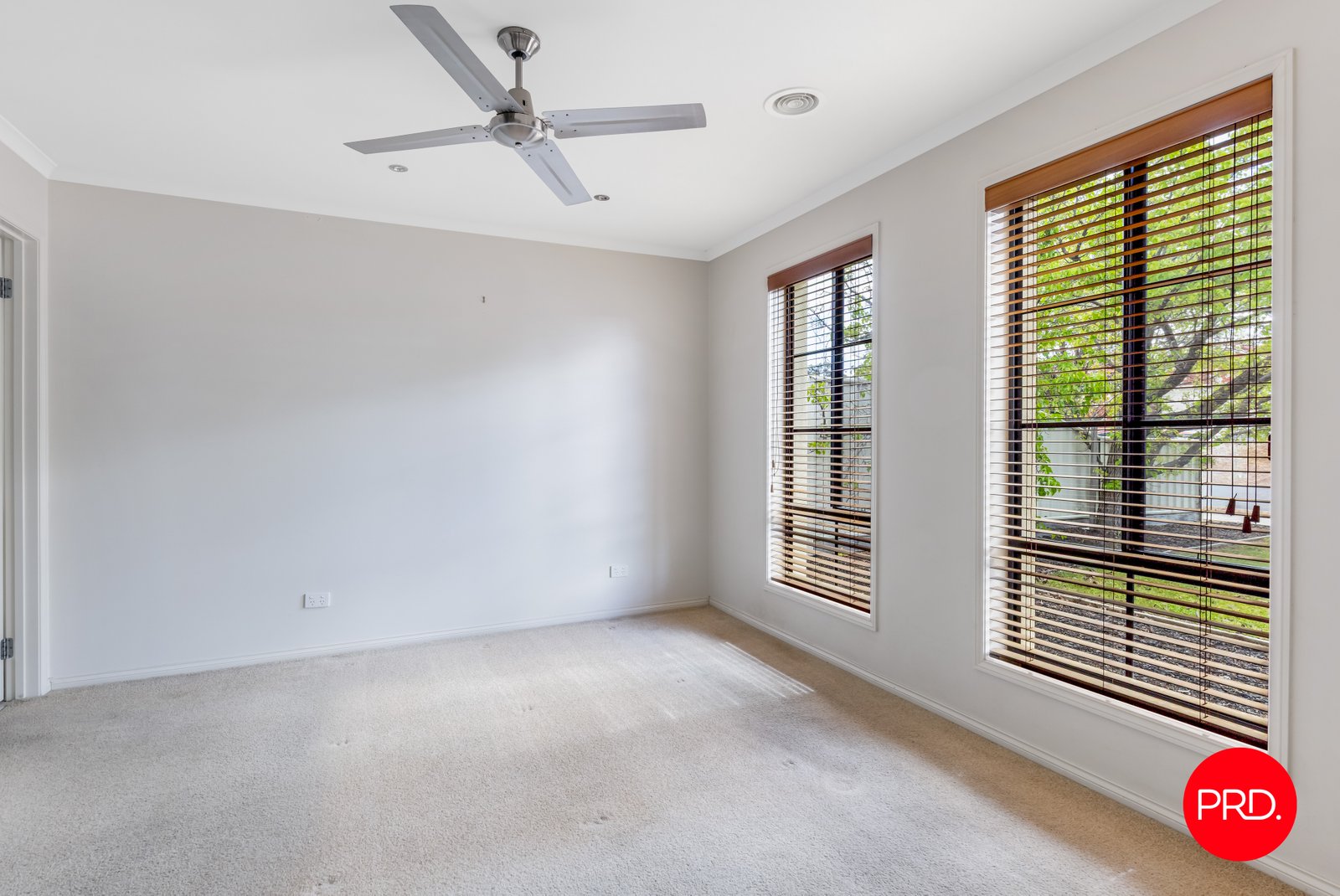 69 Arthurs Cresent  STRATHFIELDSAYE 8