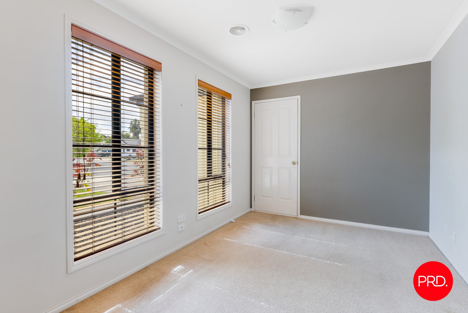 69 Arthurs Cresent  STRATHFIELDSAYE 13