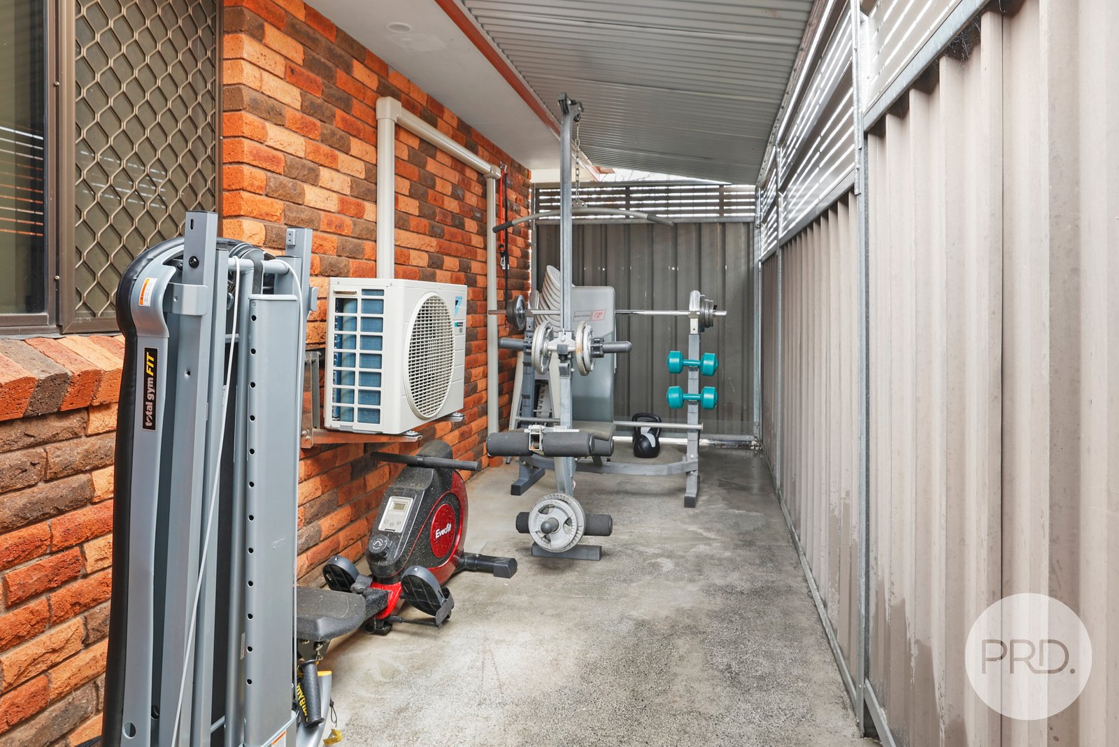 69 Blaxland Way TAMWORTH 24