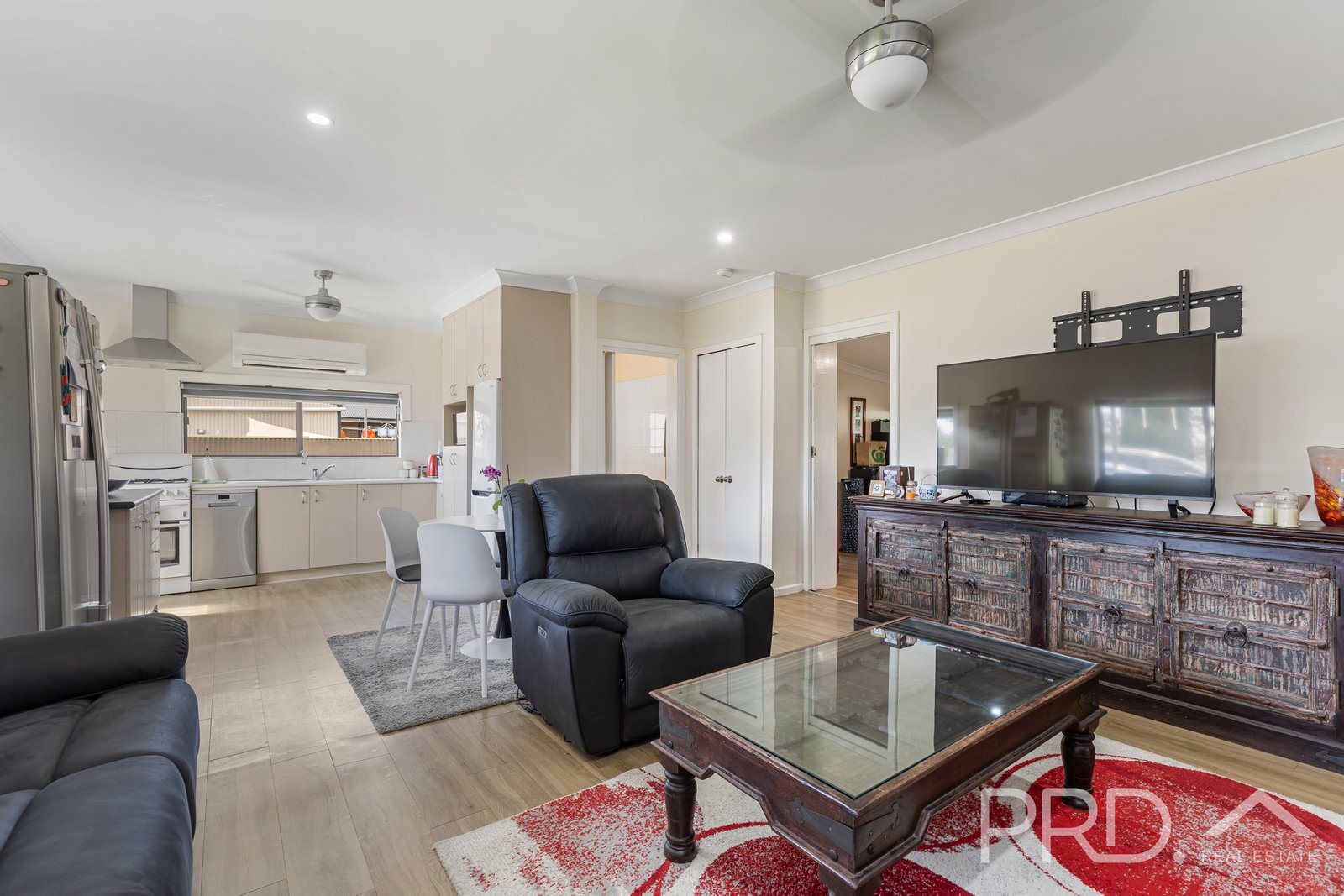 69 Blowering Road TUMUT 1