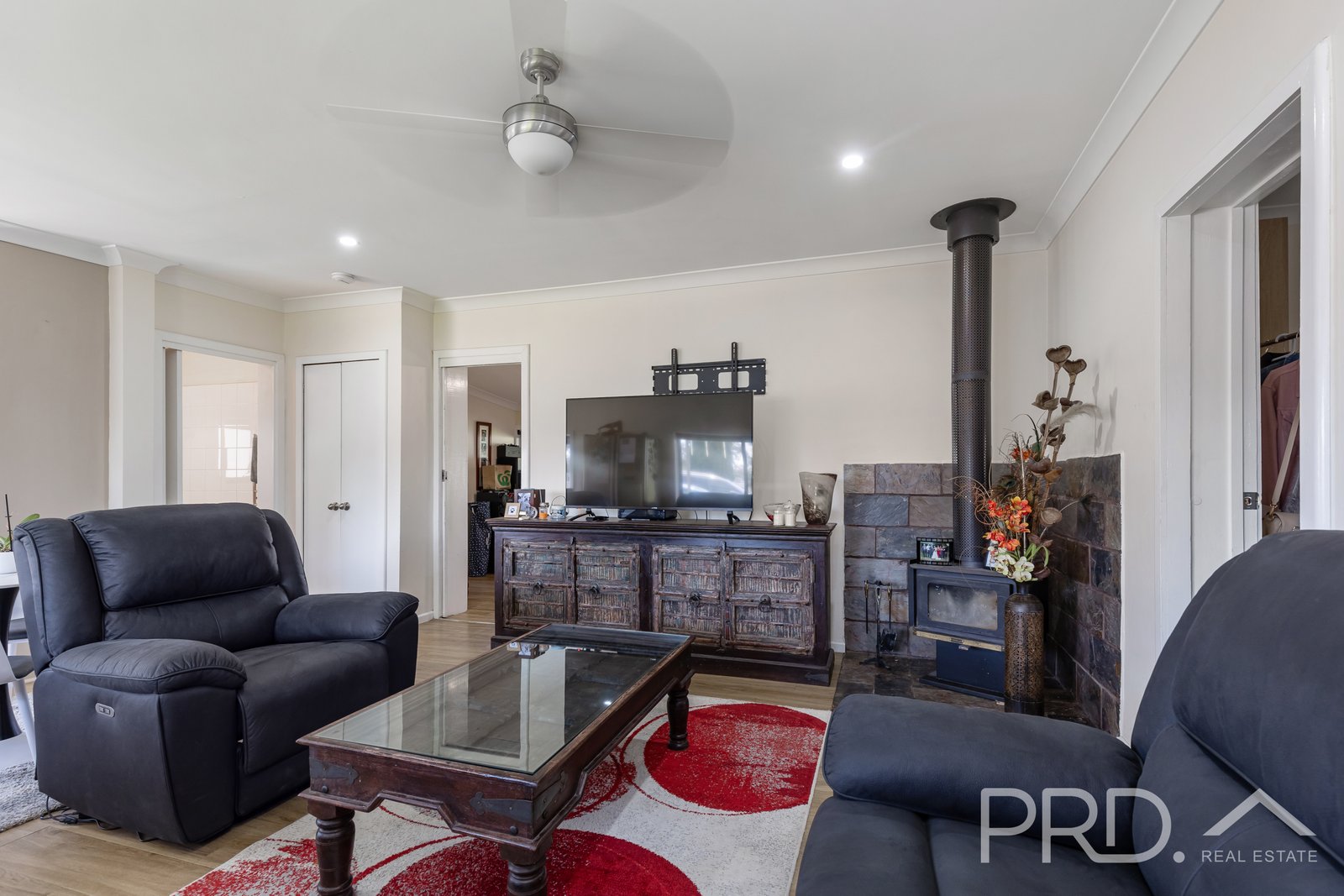 69 Blowering Road TUMUT 2