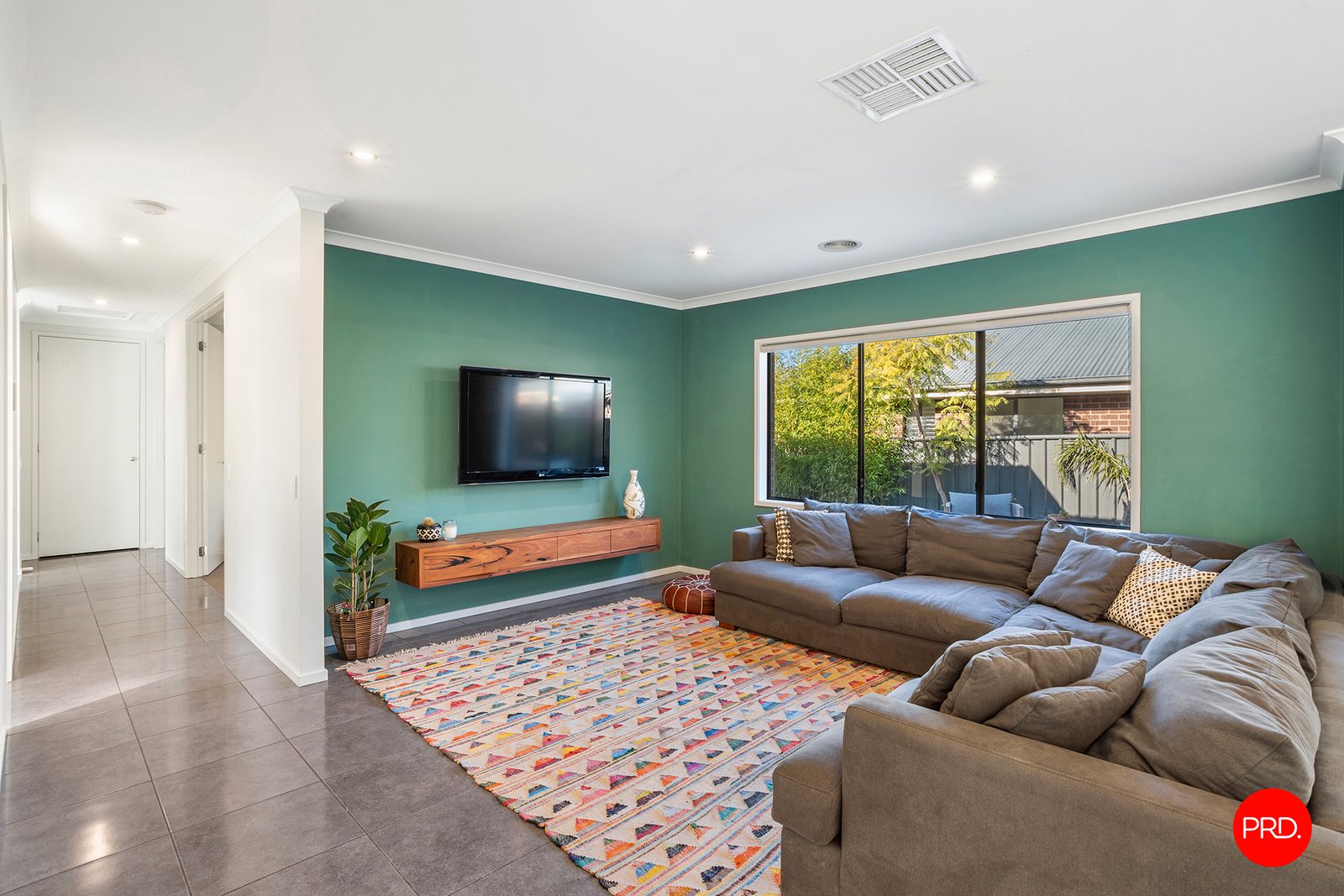 69 Buckland Street WHITE HILLS 8