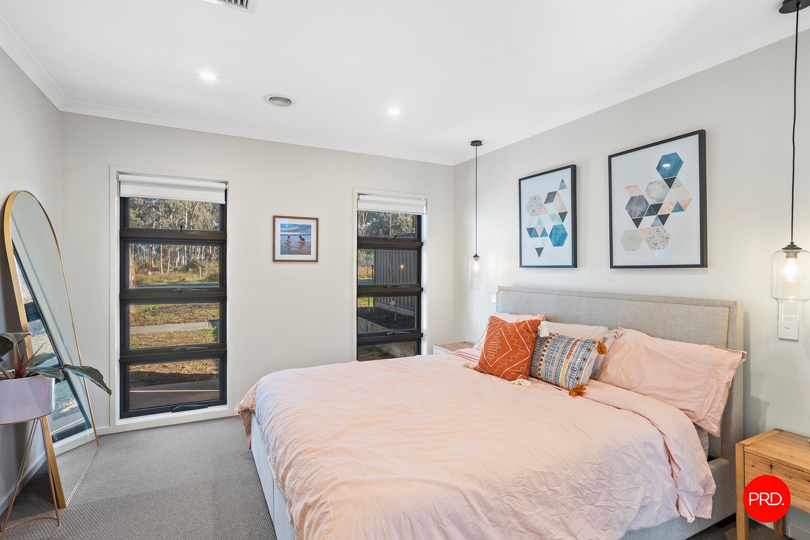 69 Buckland Street WHITE HILLS 9