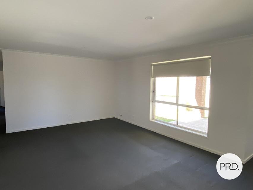 69 Carstens Street LAVINGTON 4