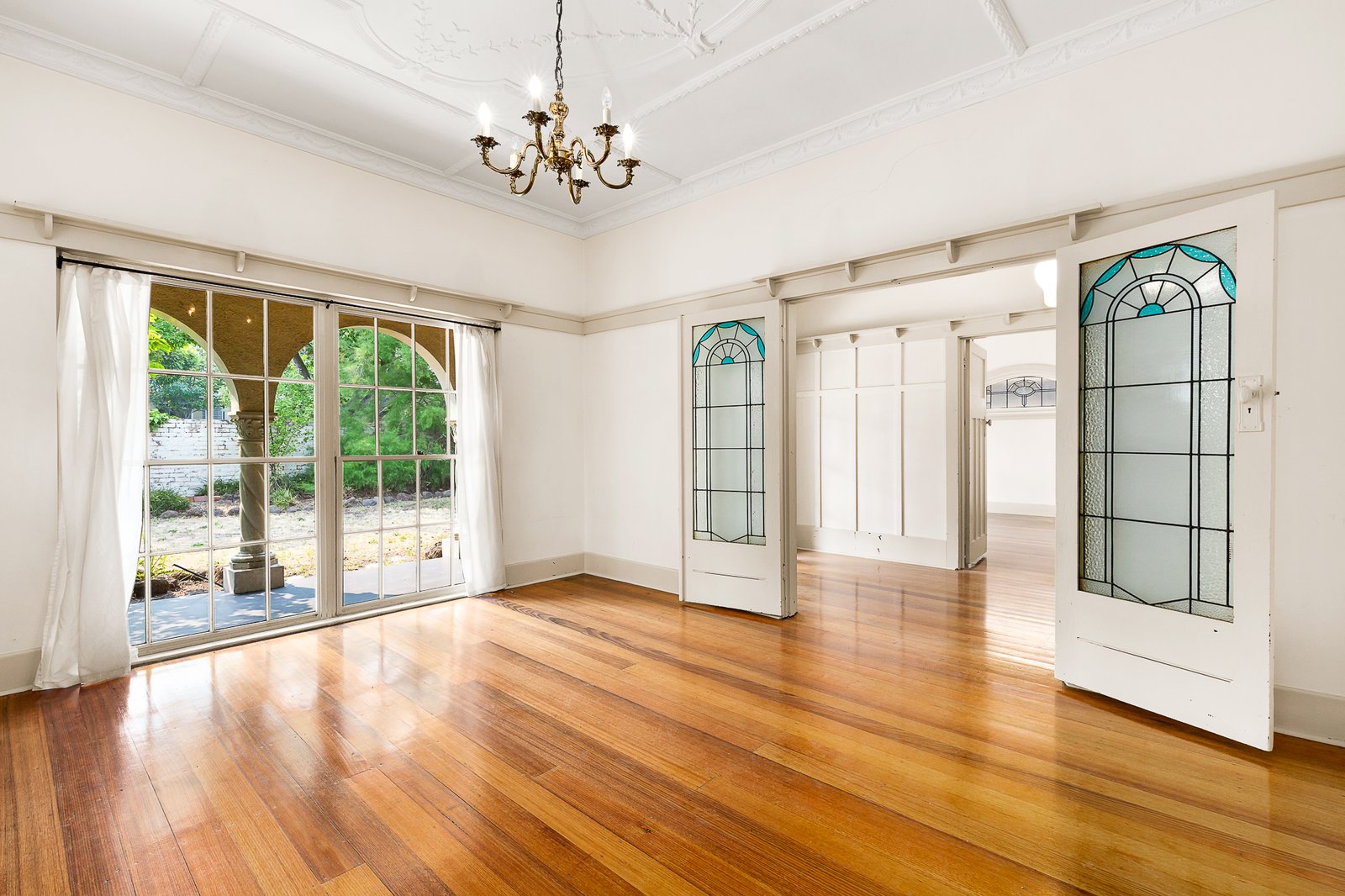 Gallery: 69 Cochrane Street