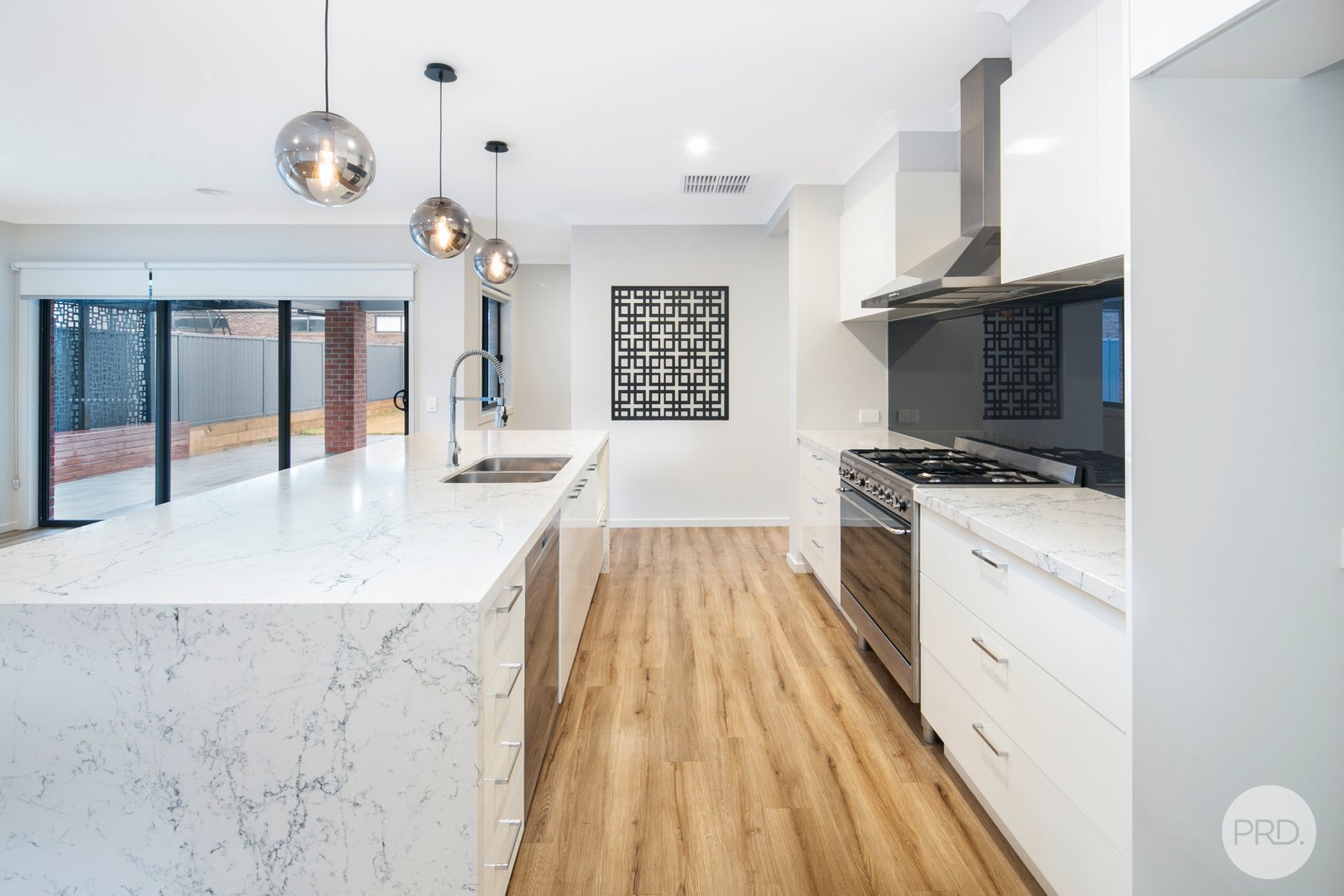 69 Dorset Drive ALFREDTON 3