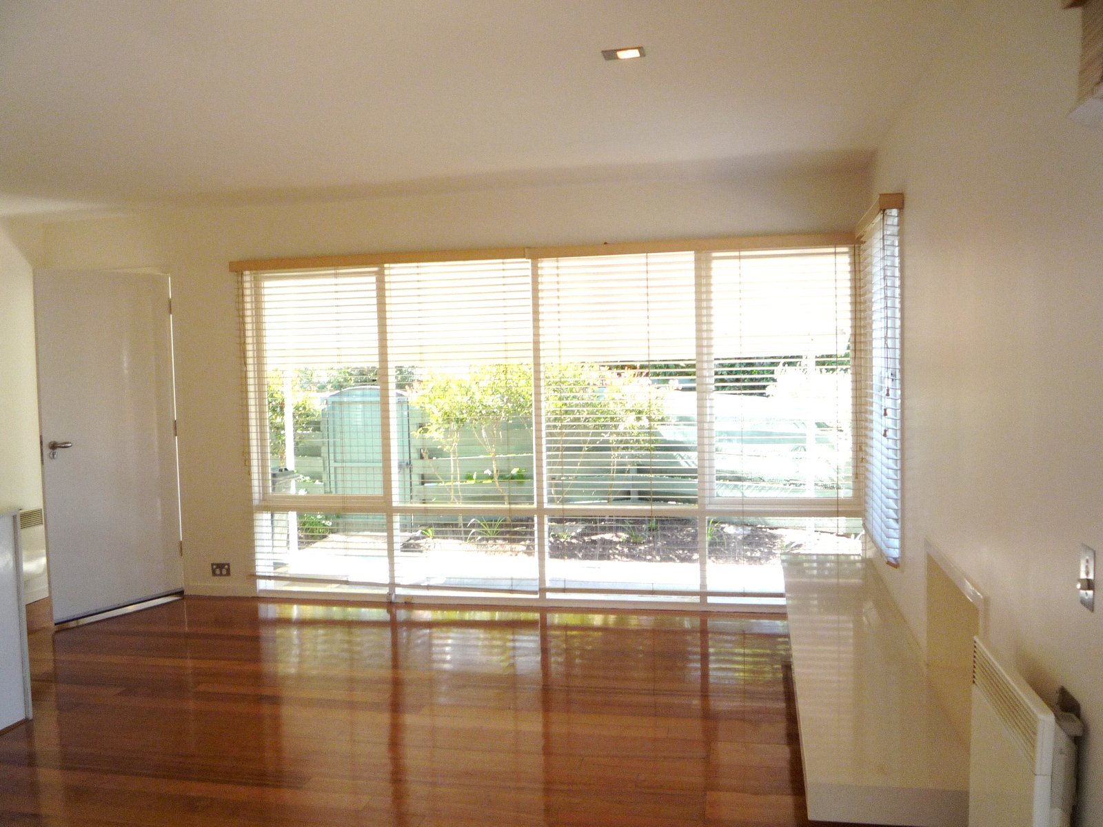 Gallery: 6/9 Edward Street