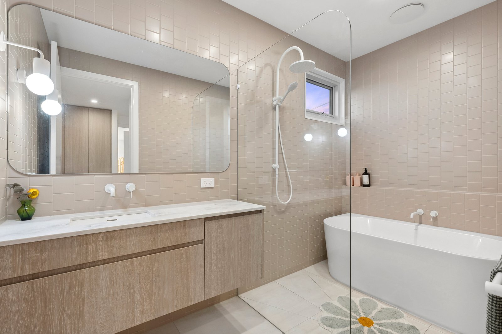 Real Estate and Property in 69 Fellows Road, Point Lonsdale, VIC