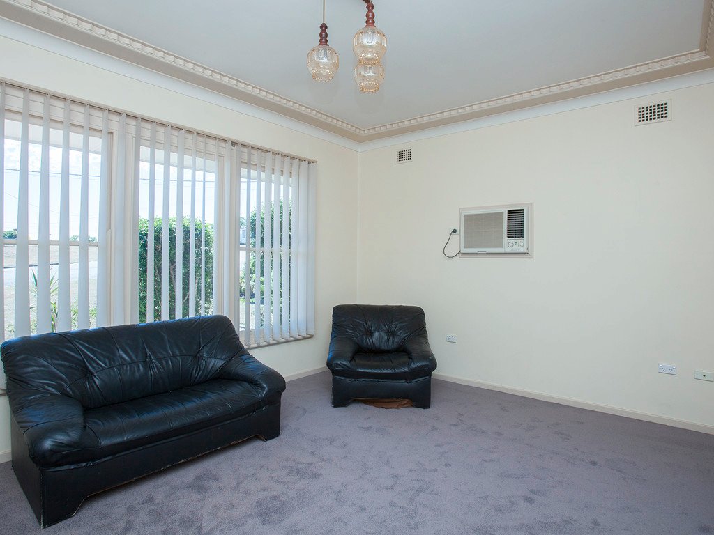 69 Flinders Street EAST MAITLAND 3