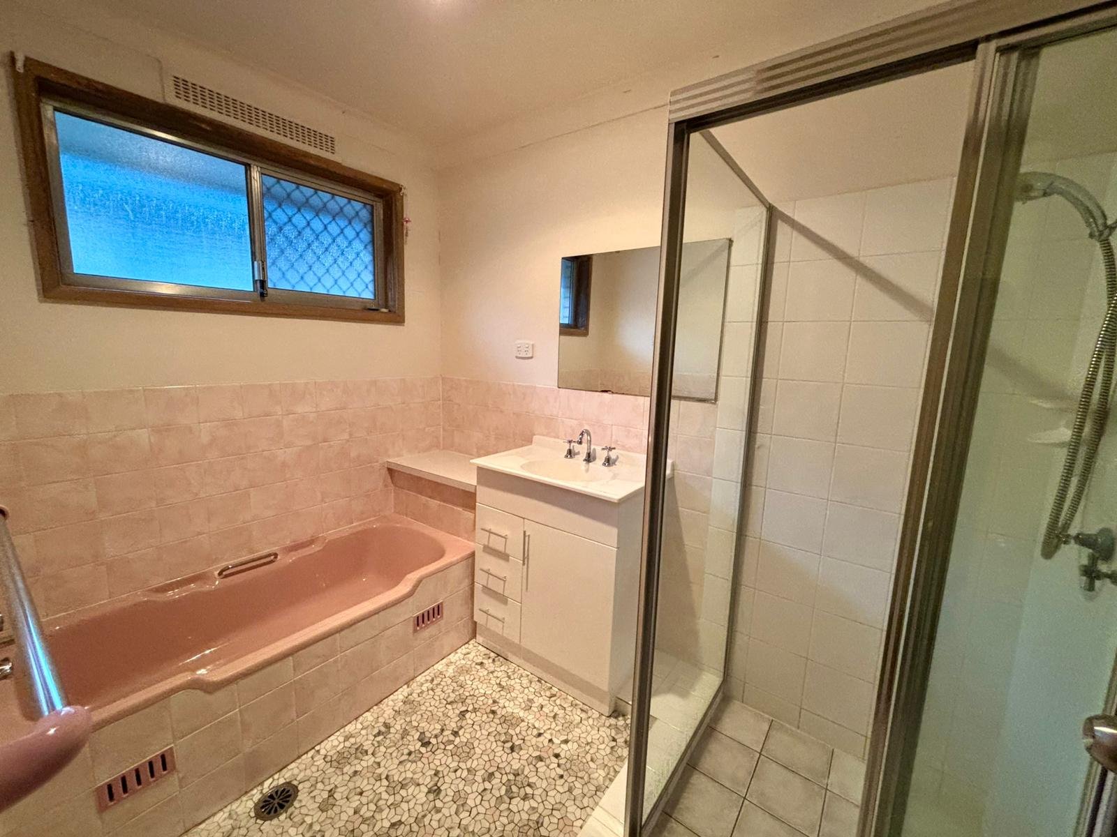 69 Garden Street SOUTH TAMWORTH 2